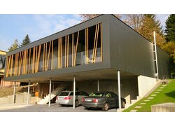 Zementgebundene Spanplatte Cetris, Haus von außen