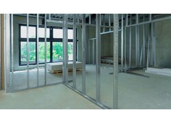 Die mit OTTOCOLL® M 560 verklebten Bauteile im Gebäude