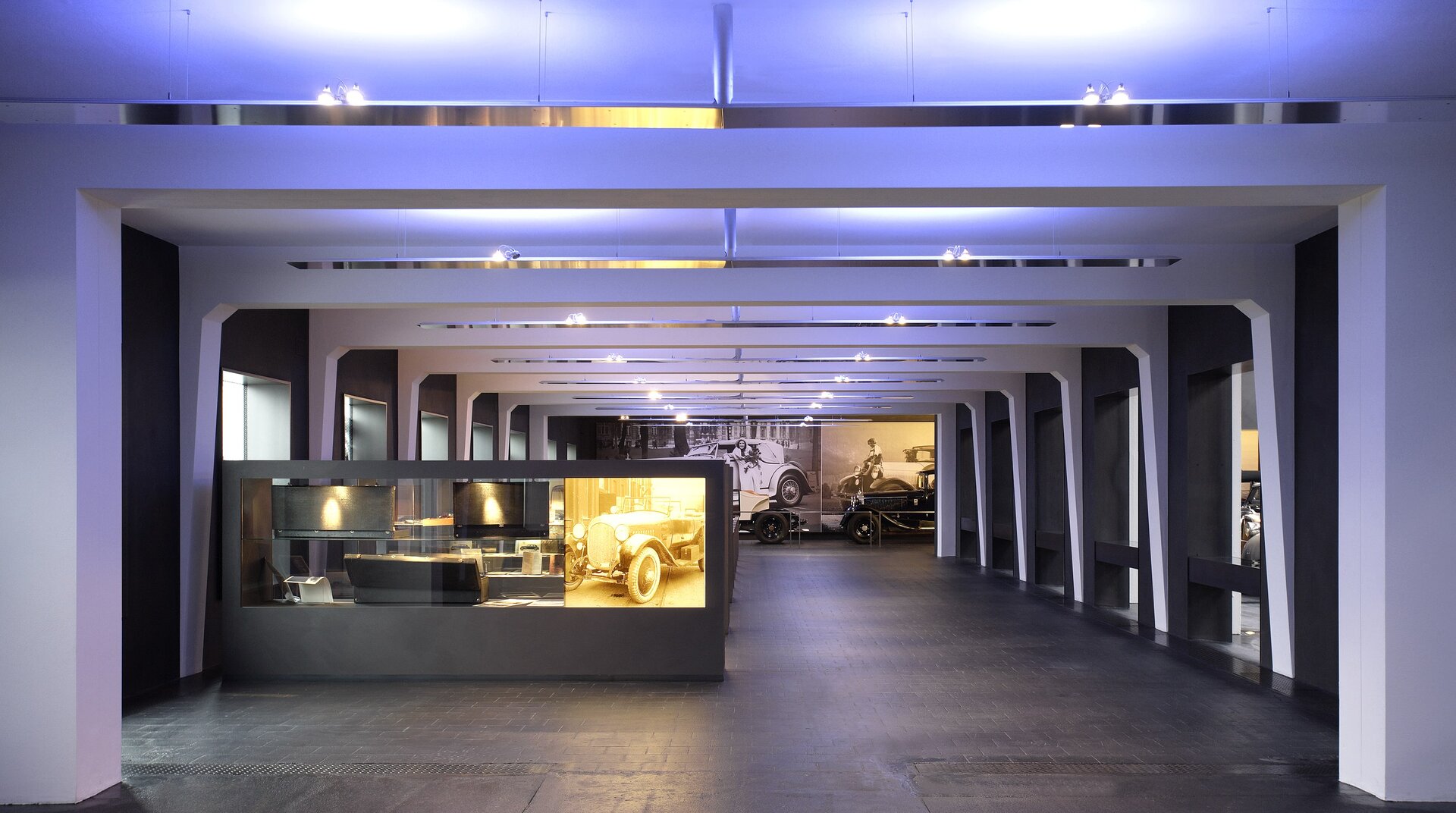 Maybach Museum Maybach Museum, von innen