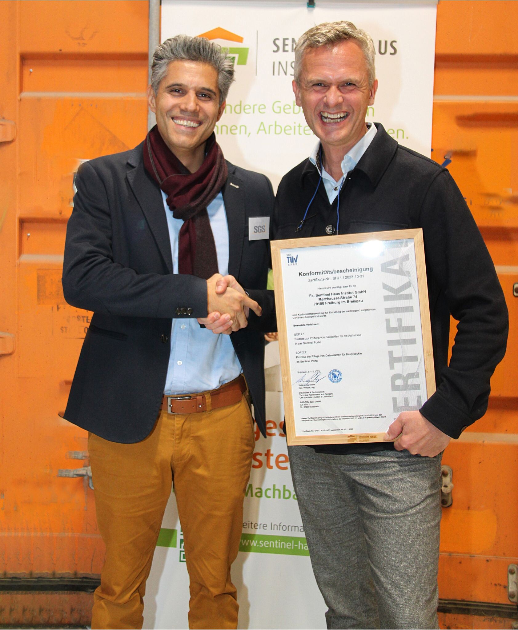 Quais Halim, Sales Executive und DGNB Consultant bei der SGS, und Peter Bachmann, Geschäftsführer Sentinel Haus Institut Quais Halim, Sales Executive und DGNB Consultant bei der SGS, und Peter Bachmann, Geschäftsführer Sentinel Haus Institut